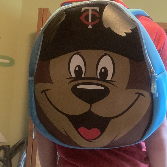⚾️ Minnesota Twins MLB T.C. Bear New Backpack Target Field 🐻 MN Twins ⚾️❤️ 🇺🇸 - Picture 3 of 16